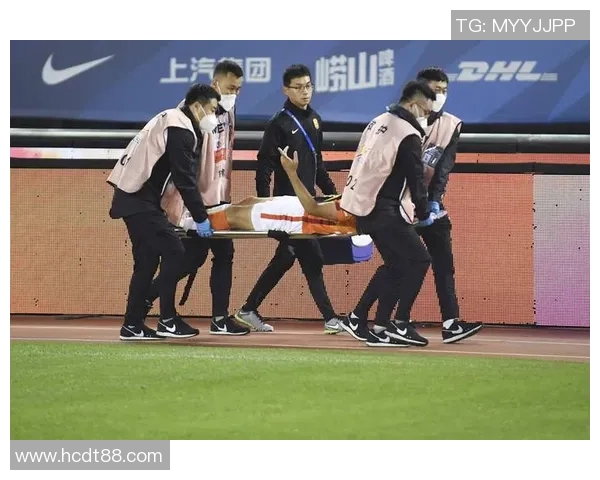 武汉足球队与北京足球队赛后复盘团队协作的成功与不足分析